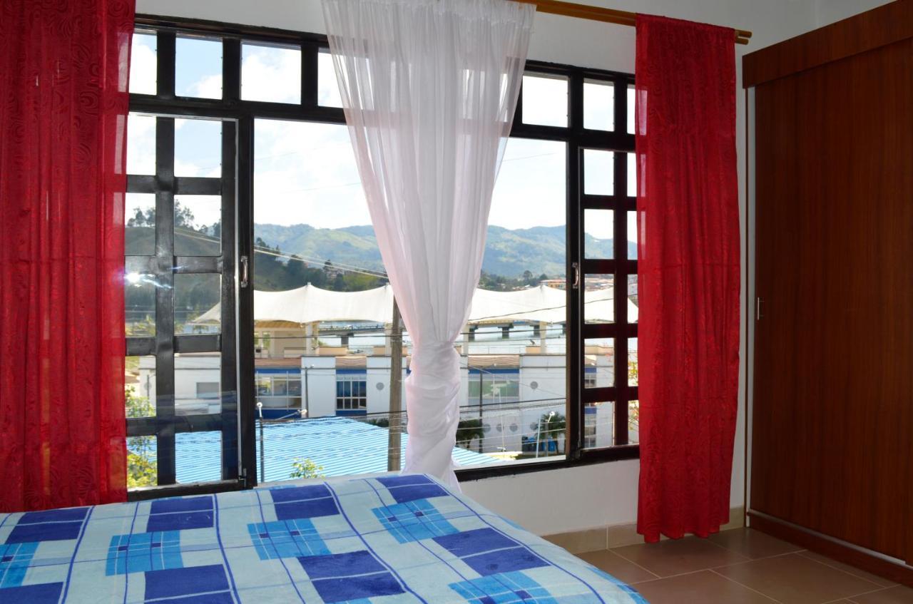 Balcones De La Casona Hotel Guatape Bagian luar foto