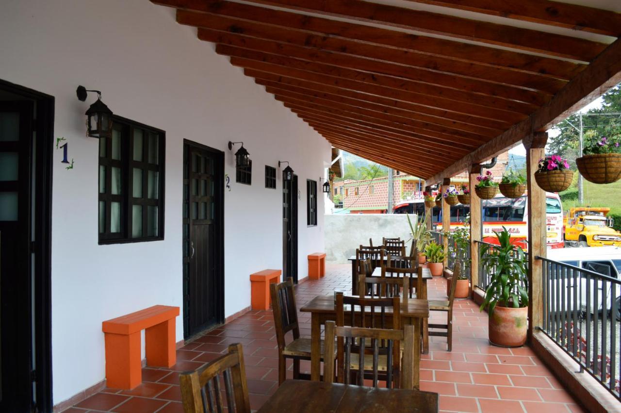 Balcones De La Casona Hotel Guatape Bagian luar foto