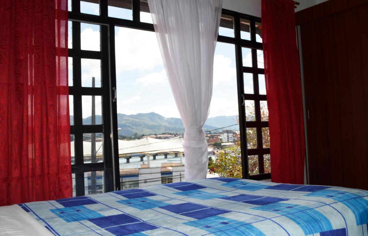 Balcones De La Casona Hotel Guatape Bagian luar foto